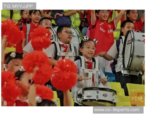 蓉城球员身价动态分析：11人上涨韦世豪周定洋等14人下跌情况解析