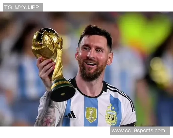 梅西分享与奖杯合影感慨迈阿密赛季的辉煌成就与难忘回忆